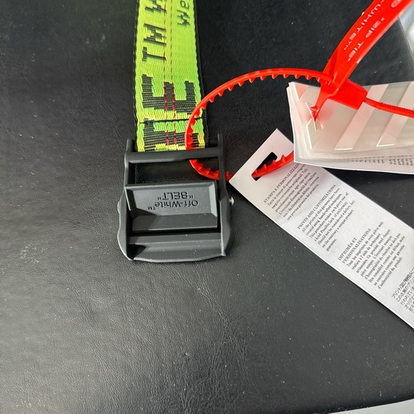 Off White Industrial Belt - Picture 3 of 3